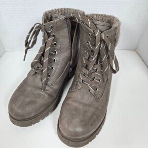 Women's Lace Up/Zip Up Low Winter Books by Call It Spring Size 8.5